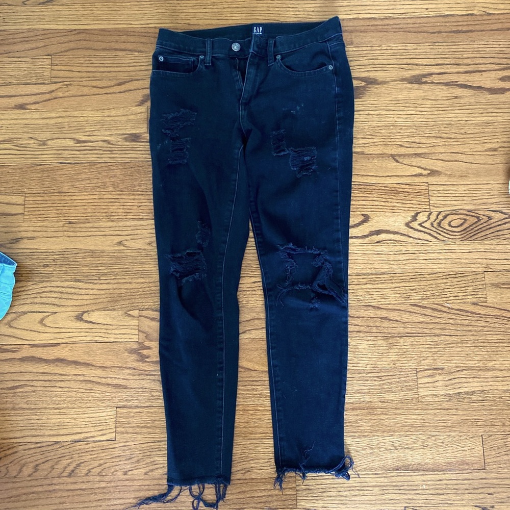 Black ripped Gap skinny jeans